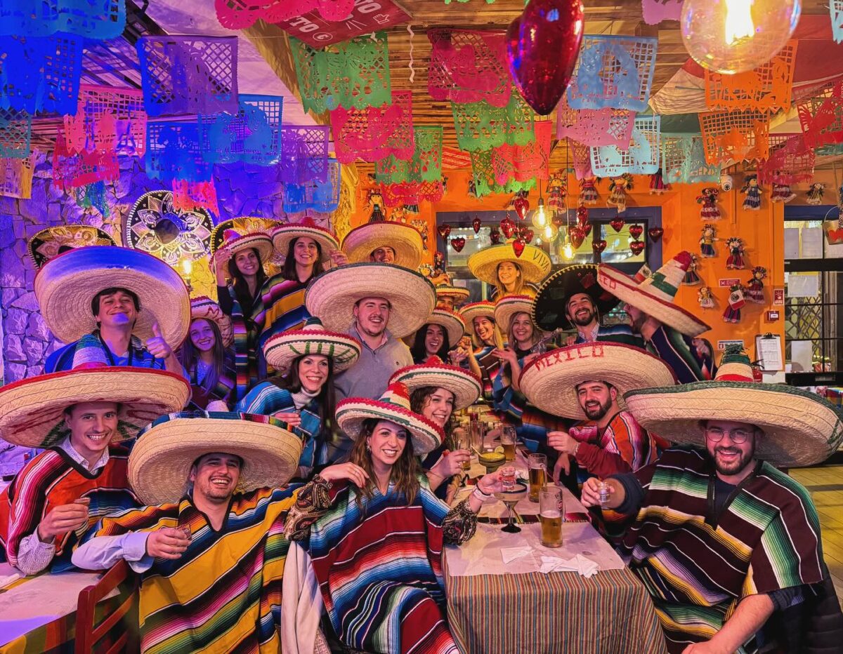 La Fiesta Cantina Mexicana